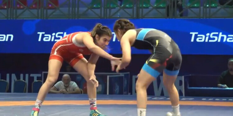 Amarilla en el Mundial U-20 de lucha olímpica. Foto ilustrativa.