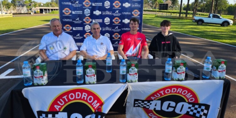PRESENTACIÓN. Mieres, Lillieskold, Arriola y Gorostiague, durante el lanzamiento de la fecha ayer en Oberá.