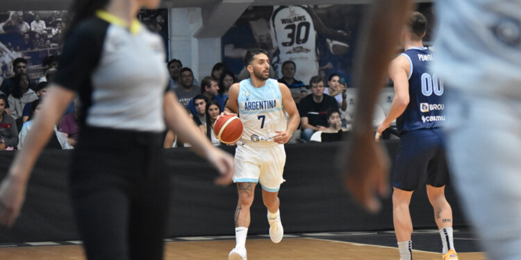 FIGURA. Campazzo lidera el equipo que debutará mañana ante Bahamas.