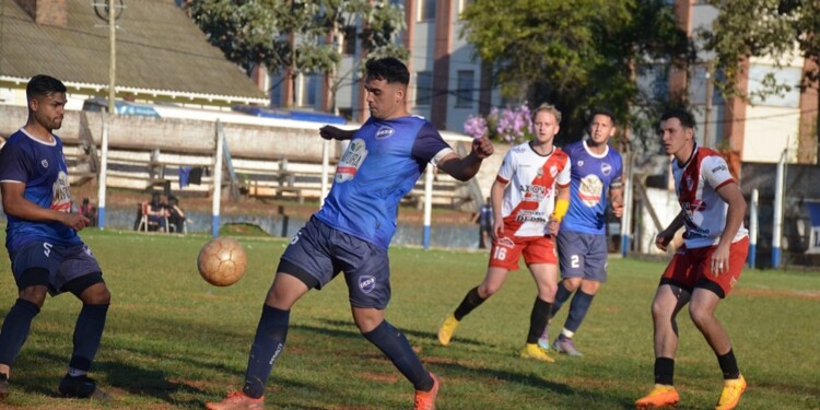 CON LO JUSTO. El Decano venció a River (Santa Rita) y es semifinalista (Gentileza: Alejandro Suárez)