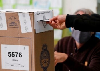 PASO: cómo impactarán el “voto bolsillo” y la situación económica