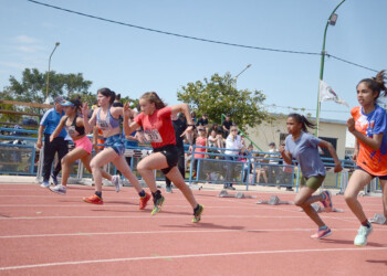 Buscan el pasaporte a “La Feliz”