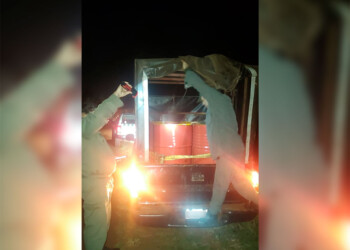 Transportaba 800 litros de nafta en tachos para aparente venta ilegal