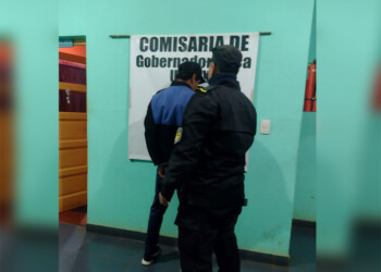 Machetearon a un hombre frente a  su pareja en un confuso episodio