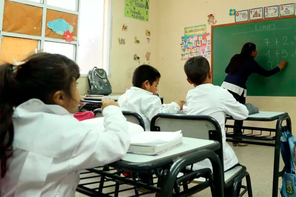 Malestar por cambio clave para los docentes suplentes de Misiones: “No va a haber calidad educativa”