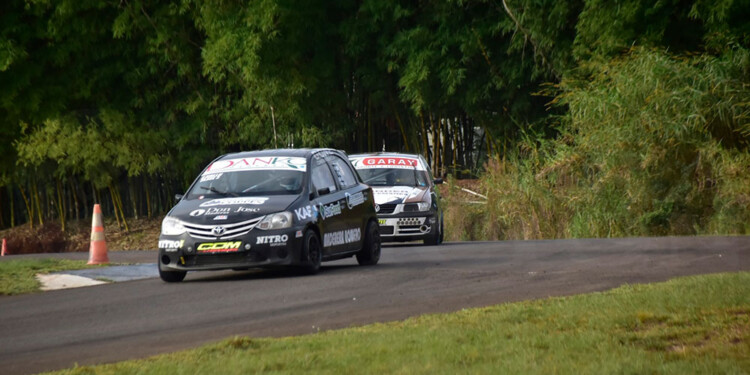 EN EL ETIOS. Federico Koll compartirá su máquina con “Zapallito” Sánchez.