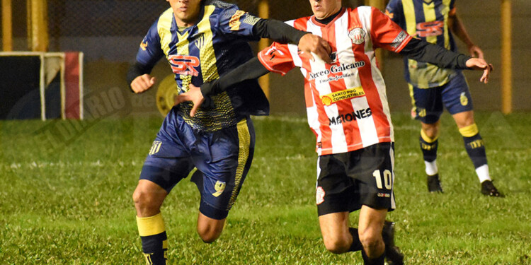 ENTRE COMPATRIOTAS. Mitre y Sporting, ambos de la Liga Posadeña, será uno de los cruces de cuartos de final.