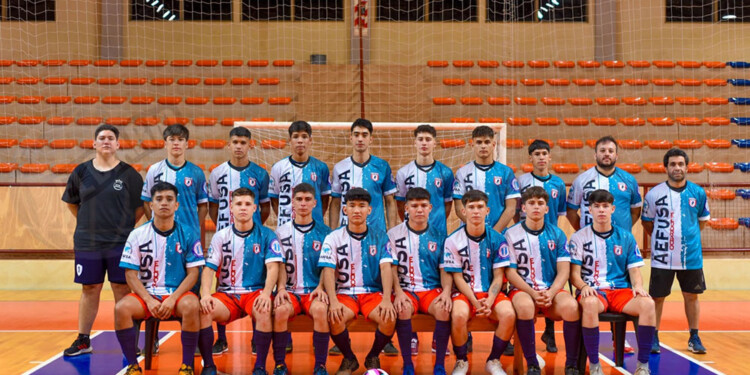 ALTO PARANÁ. Los eldoradenses, encabezados por Villalba, intentarán llegar a lo más alto en el Argentino C-20. (C. Reble)