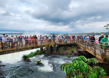 Destacado movimiento turístico en la tierra colorada durante el fin de semana largo