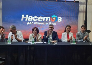 “La política se ha transformado en dirigentes oportunistas y busca cargos”