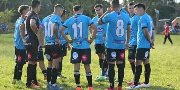 ASCENSO EN MENTE. Los futbolistas de Santa Ana apuestan al ascenso a la A