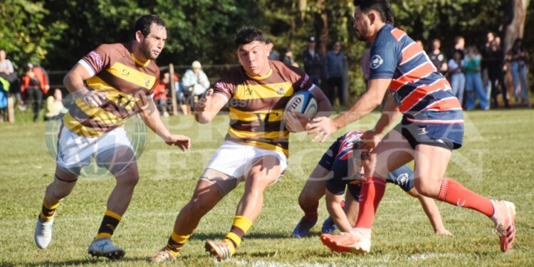 CAMPEÓN. Tacurú le ganó a Centro y se adjudicó el derecho de disputar la Movilidad con San José en Paraguay.