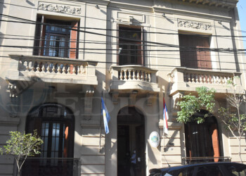 Cuatro años de prisión por abusar a su hijastra con discapacidad