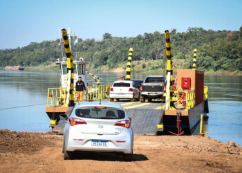 Finalmente, desde ayer ya opera la balsa entre Eldorado y Otaño