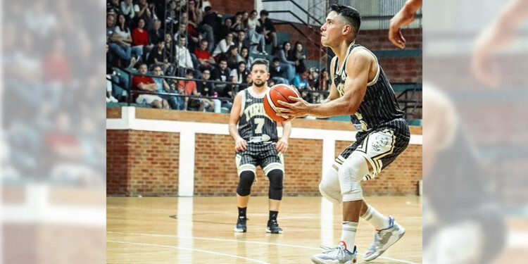 TRIUNFO. Aguirre y Juampi Rojas saben de ganar clásicos y van por uno más.