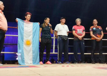 Noche de puños y emoción