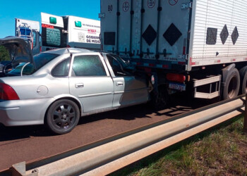 Chocó con un camión y sufrió lesiones graves