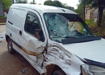 Garupá: motociclista chocó contra un utilitario y resultó gravemente herido