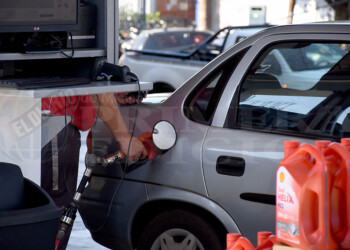 Subió el dólar y “por las dudas” algunas  estaciones aplicaron un ajuste del 33%