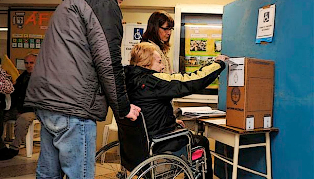 “Las personas con discapacidad necesitan tener prioridad al momento de emitir su voto”
