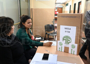 Hubo “empate técnico” en las elecciones de ATE y se espera el recuento definitivo