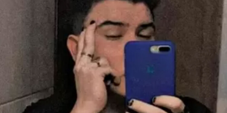 MISIONERO. El joven de 22 años está apuntado como el que hackeó los celulares de los jueces que condenaron a Cristina.