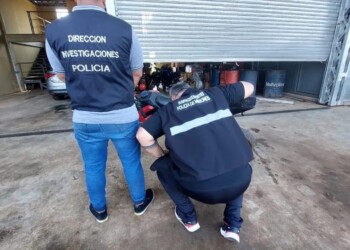 Detienen a un penitenciario que circulaba con una moto robada