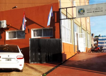 Apremios en Irigoyen: indagan hoy a los dos policías detenidos