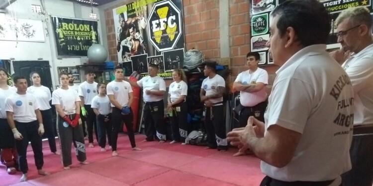 EXAMEN. El sábado se reunieron más de 50 alumnos para rendir.