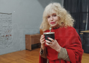 María Ofelia: “Hoy es el Día de la Mujer Chamamecera, pero me jacto de cantar todos los ritmos”