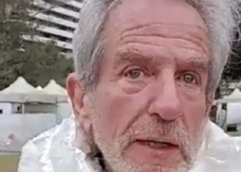 Pablo Alarcón actúa “a la gorra” para sobrevivir