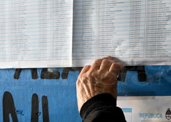 Elecciones PASO: justificación de la no emisión del voto y multa por no votar