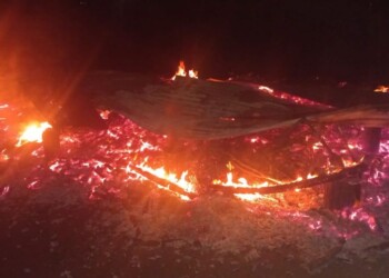 Se incendió una vivienda en barrio Los Patitos: sospechan que fue a modo de venganza