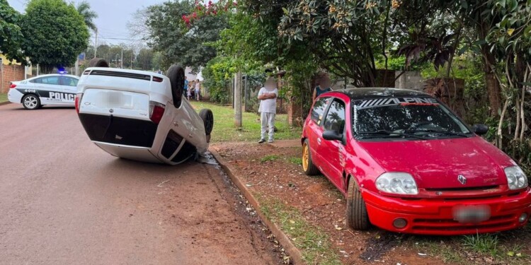 despiste y vuelco en Eldorado