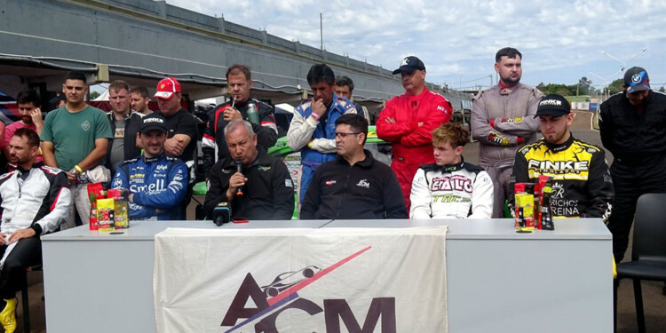 TODO LISTO. Ayer al mediodía se llevó a cabo la presentación oficial. Hoy comenzará la actividad oficial en pista.Gentileza Prensa ACM