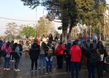 Vecinos reclaman el normal ingreso del colectivo interurbano a Puerto Piray