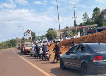 Caos en estaciones de servicio de San Pedro por cupo en las ventas y cierre por la noche