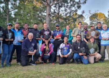 AL PODIO. Los principales protagonistas del certamen, que contó con varios campeones nacionales e internacionales.