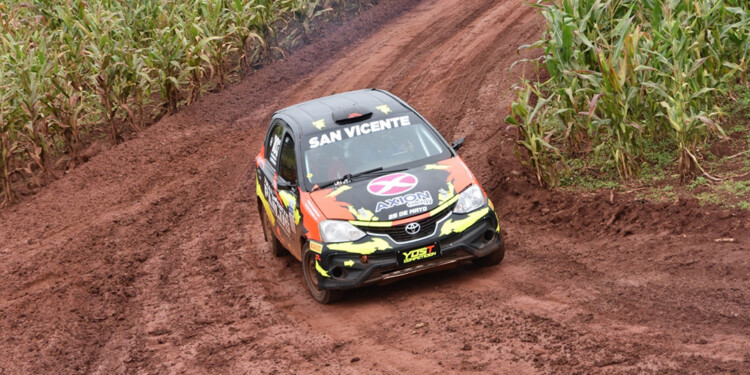 EN MEDIO DEL MAIZAL. El rally de San Vicente ofrecerá nuevos y atractivos caminos a los participantes este finde.