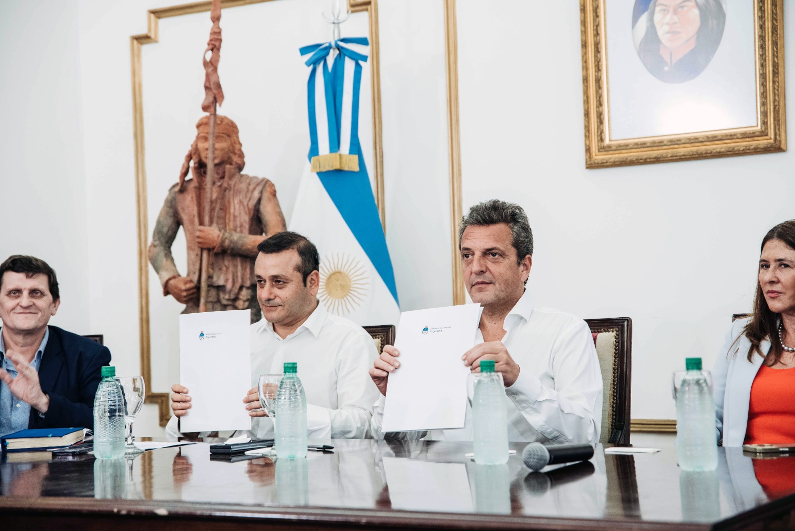 El gobernador Oscar Herrera Ahuad y el ministro de Economía, Sergio Massa, firmaron la continuidad del Ahora Misiones+21