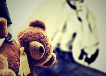 Deberá cumplir catorce años de prisión por abusar de un niño bajo el cuidado de su pareja