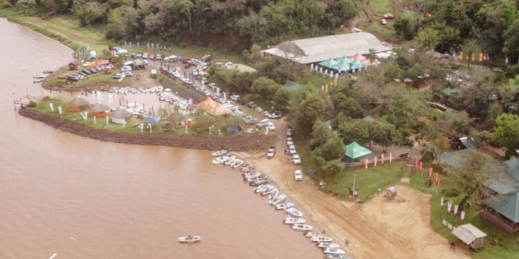 El Centro de Cazadores y Pescadores Roca-Corpus fue la delegación extranjera más numerosa al inscribir 17 equipos.