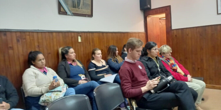 PEDIDO. Estudiantes hicieron el pedido formal en el Concejo Deliberante.
