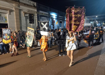 Arrancó la Estudiantina Apostoleña 2023