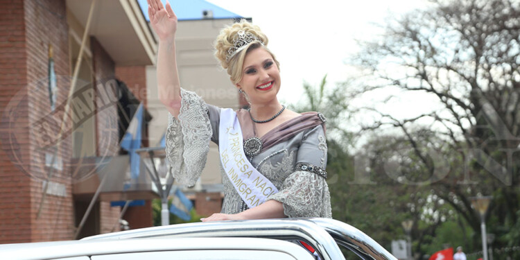 El tradicional desfile dio inicio a la 43ª Fiesta Nacional del Inmigrante