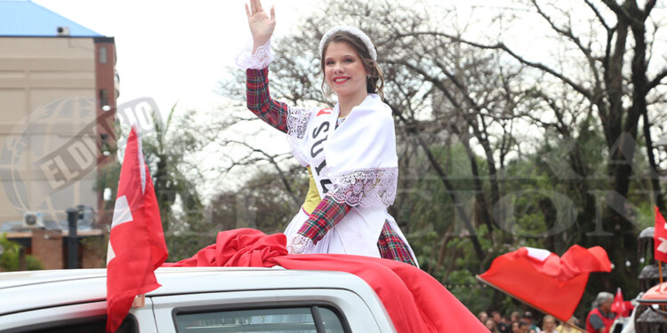 El tradicional desfile dio inicio a la 43ª Fiesta Nacional del Inmigrante
