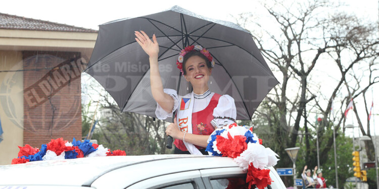 El tradicional desfile dio inicio a la 43ª Fiesta Nacional del Inmigrante
