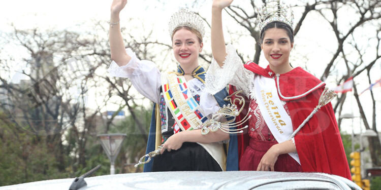 El tradicional desfile dio inicio a la 43ª Fiesta Nacional del Inmigrante