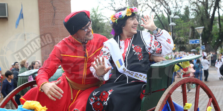 El tradicional desfile dio inicio a la 43ª Fiesta Nacional del Inmigrante