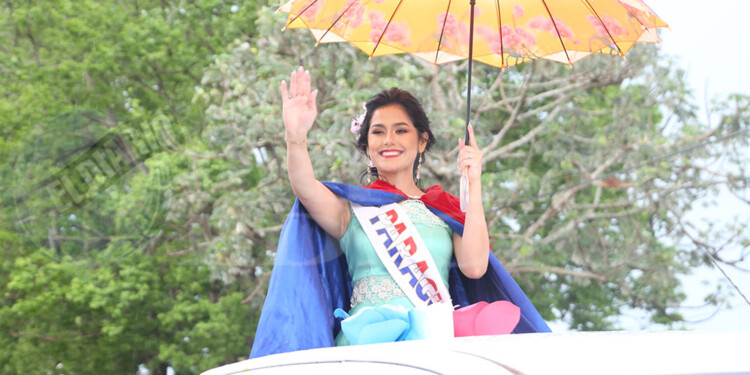 El tradicional desfile dio inicio a la 43ª Fiesta Nacional del Inmigrante